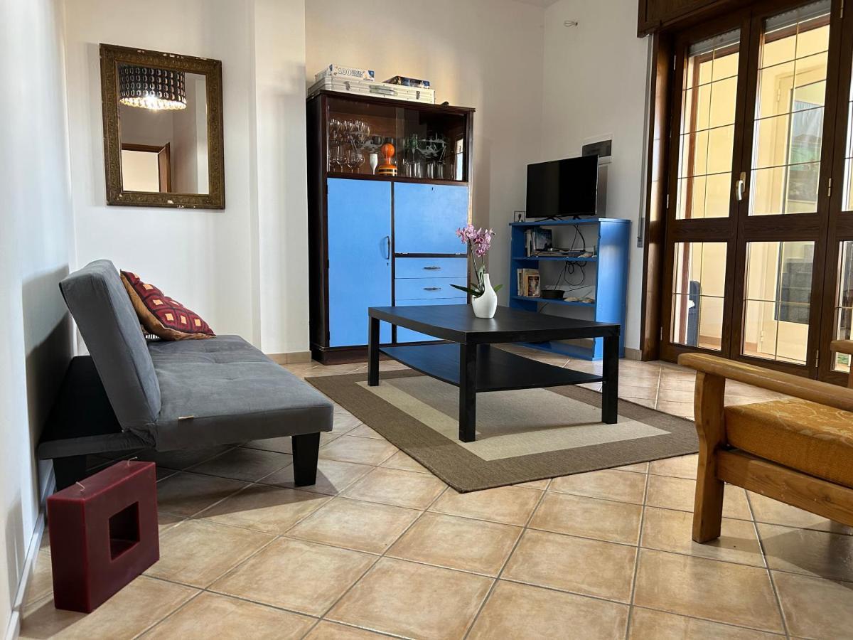 Salento Casa Vacanza Il Focolare Torchiarolo ภายนอก รูปภาพ